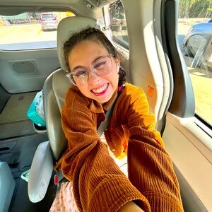 Meet your Posher, Trinity